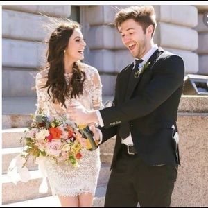 Monique Lhuillier Tiana White Lace Dress Size 6